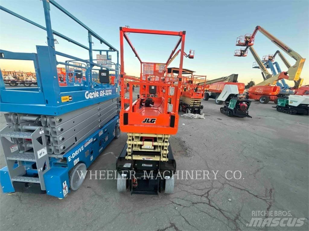 JLG ES2632 シザースリフト
