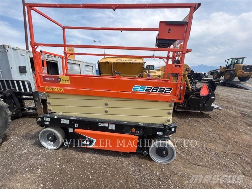JLG ES2632 シザースリフト