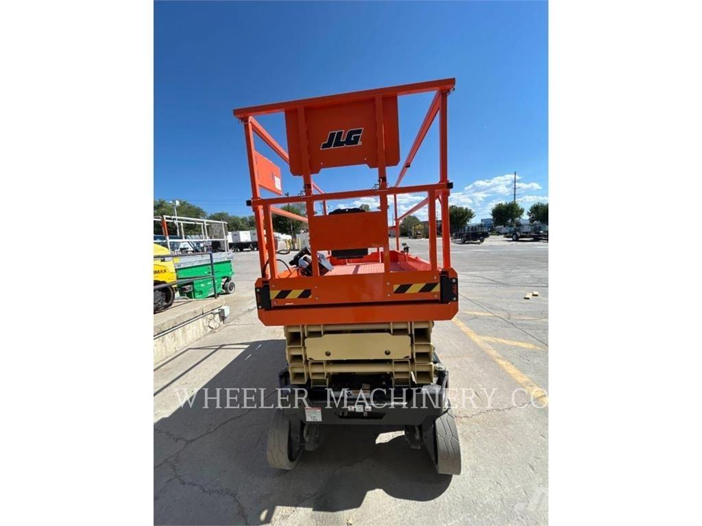 JLG ES2646 シザースリフト