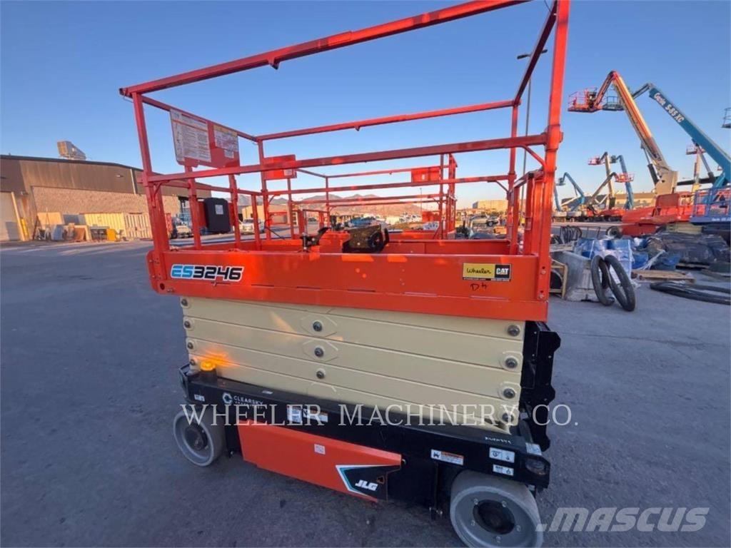 JLG ES3246 シザースリフト