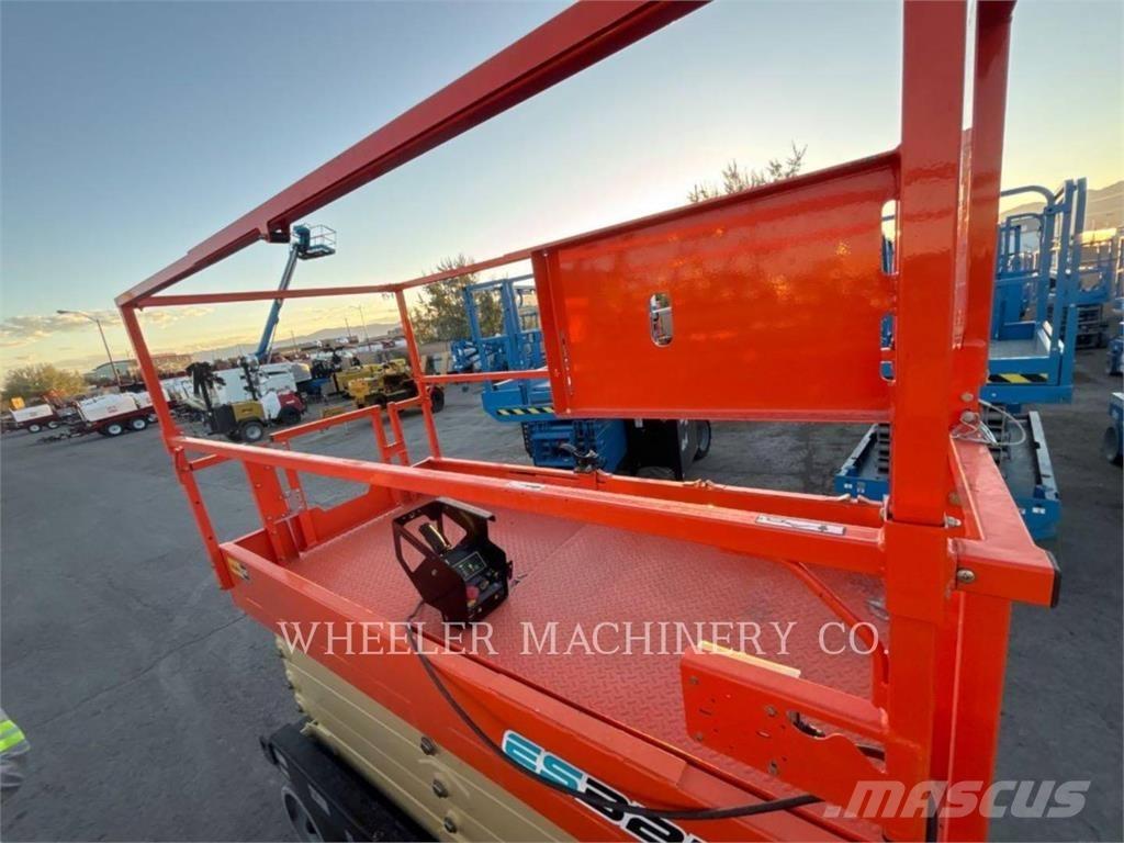 JLG ES3246 シザースリフト