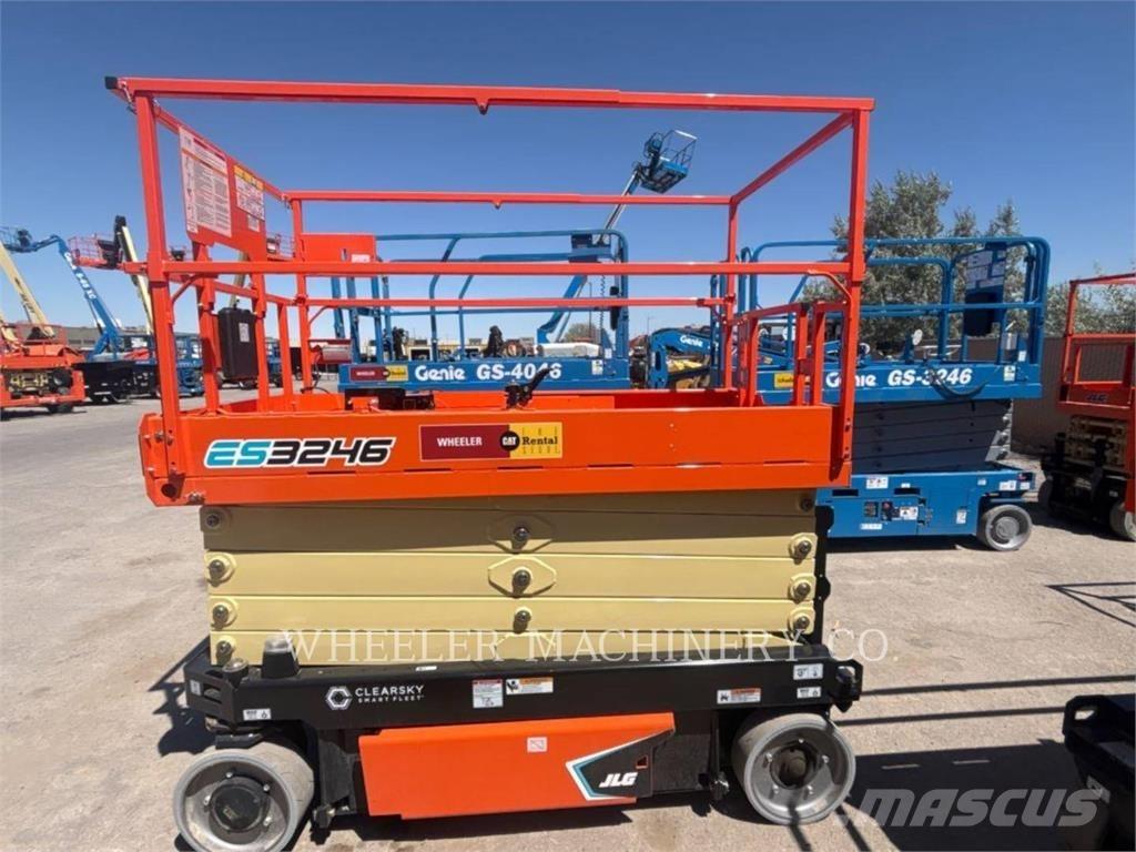JLG ES3246 シザースリフト