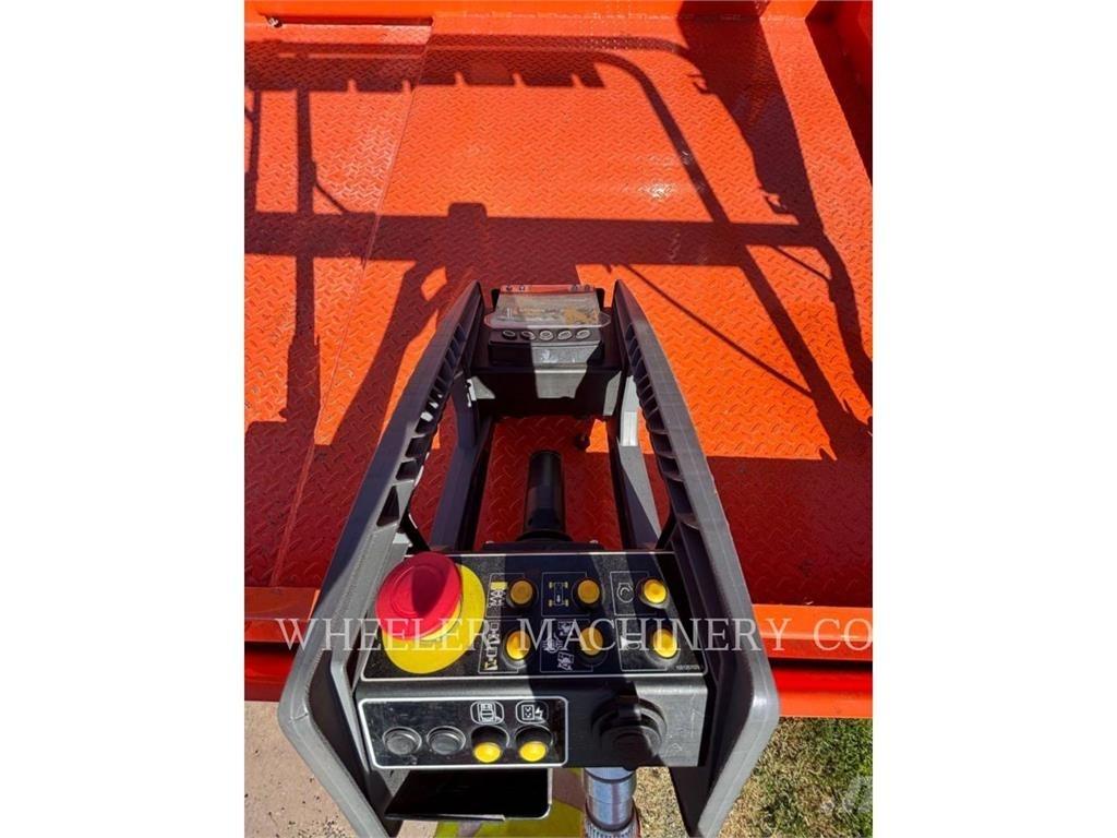 JLG RT3369 シザースリフト