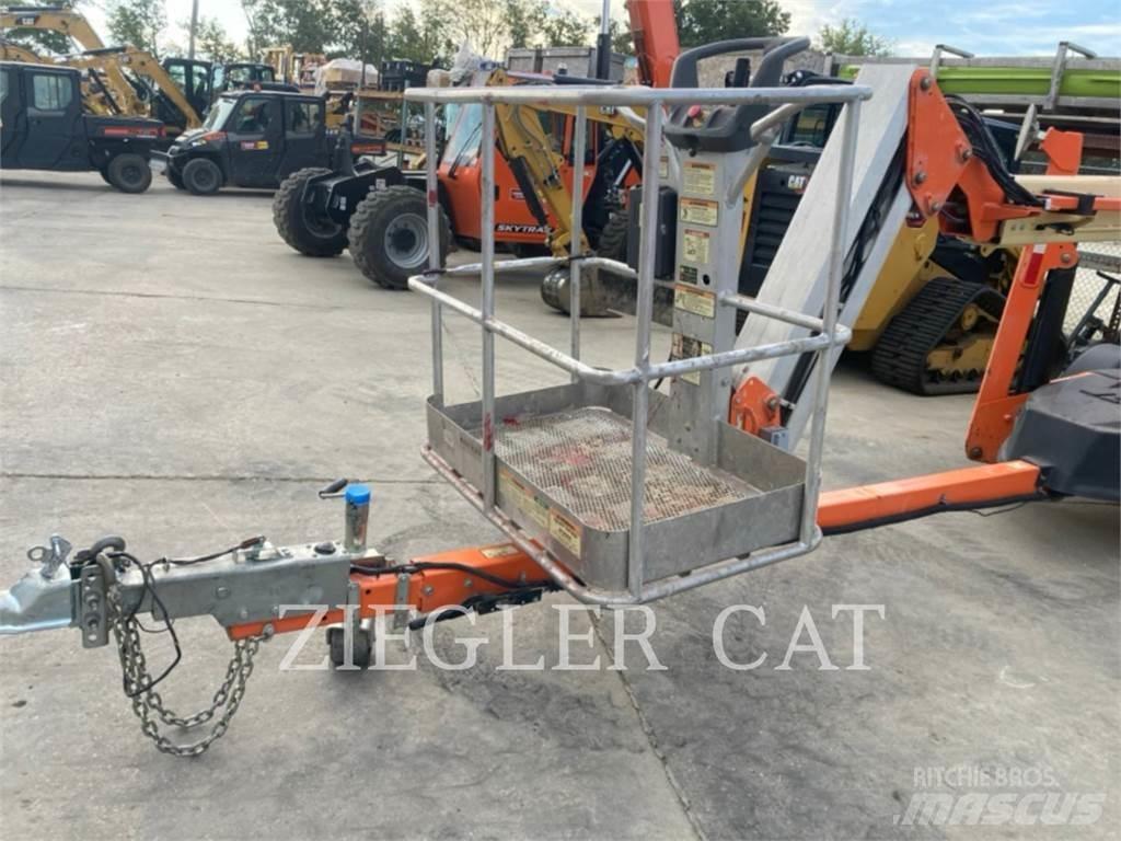 JLG T500J ブームリフト　屈伸型