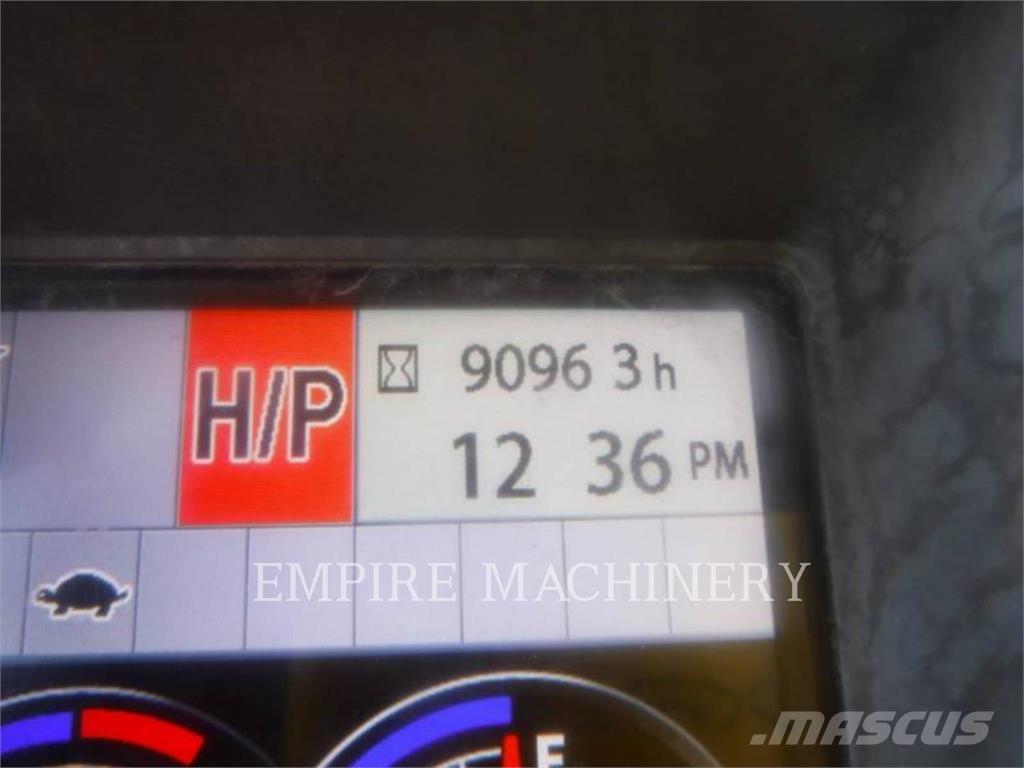 John Deere 135G 大型油圧ショベル12t以上（パワーショベル・ユンボ）