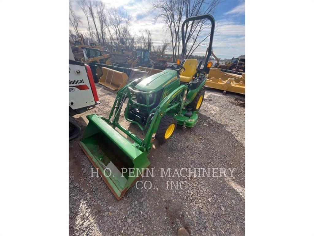 John Deere 2025R トラクター