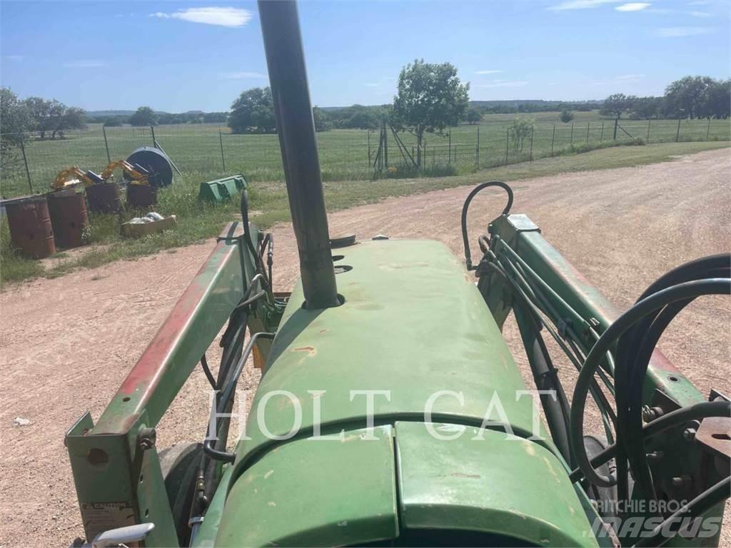 John Deere 2355 トラクター