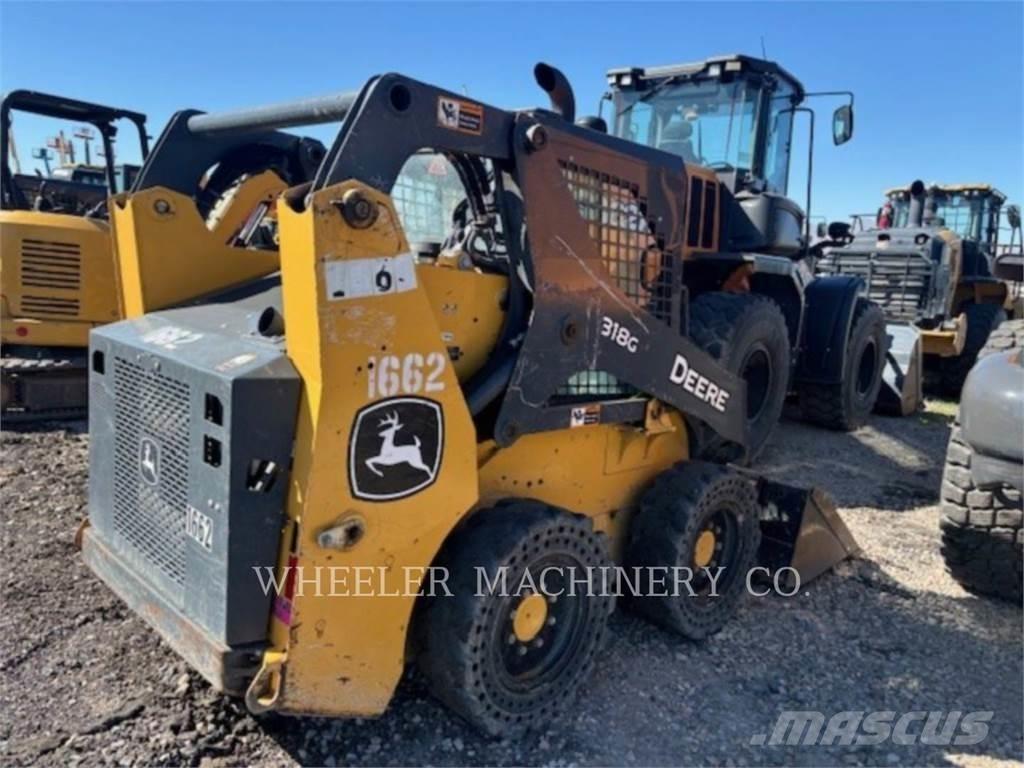 John Deere 318G SSL スキッドステアローダー