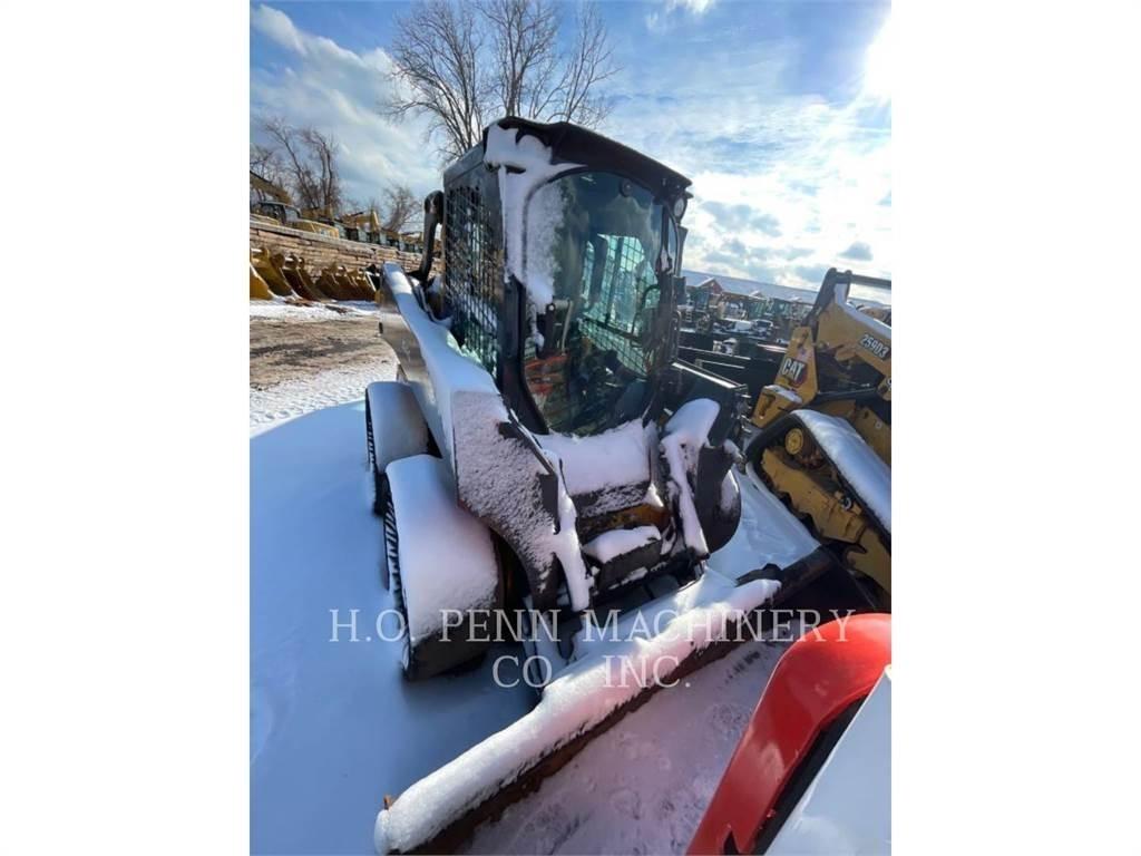 John Deere 324G スキッドステアローダー