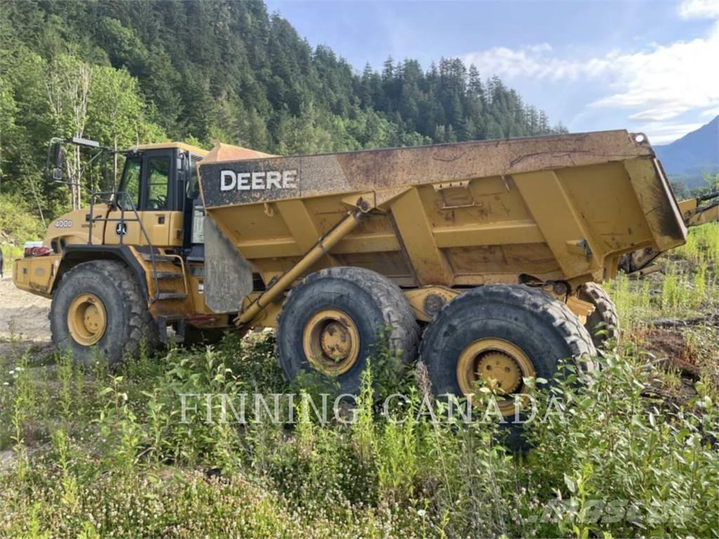 John Deere 400D アーティキュレート式ダンプトラック