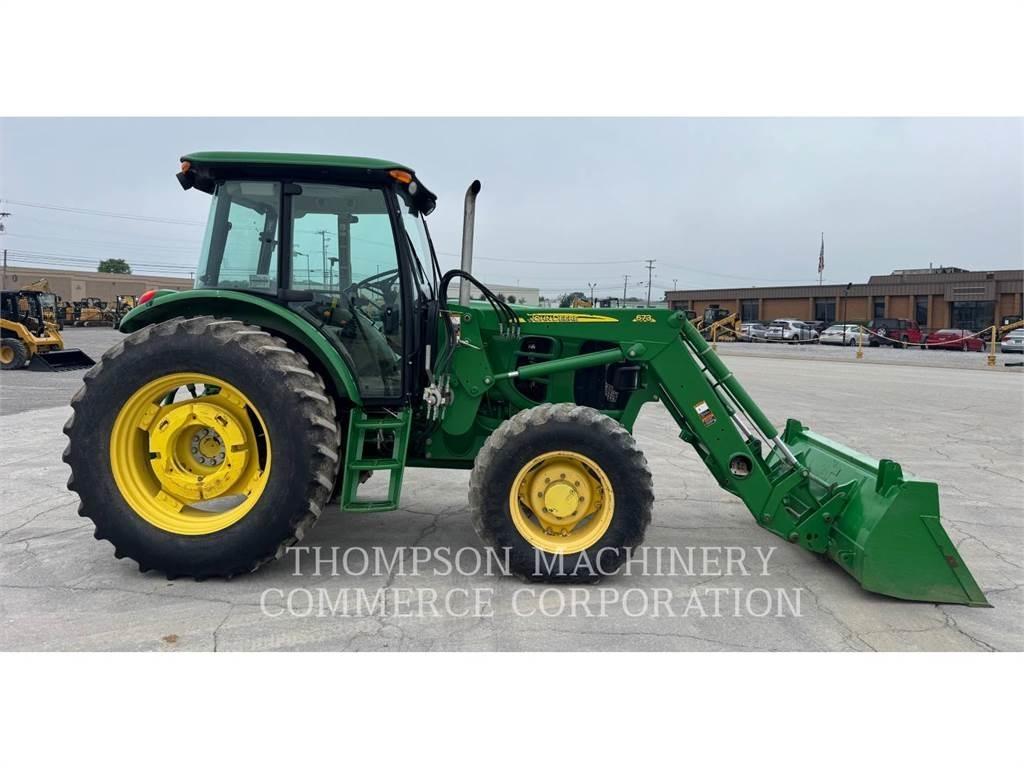 John Deere 6115D トラクター