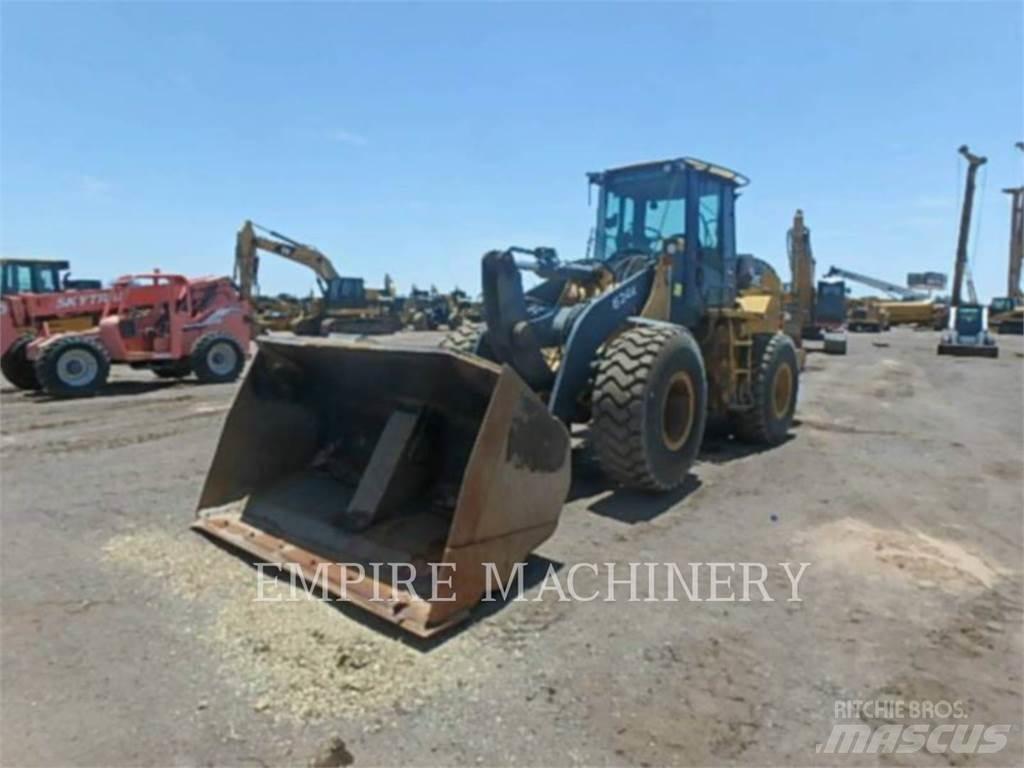 John Deere 624K ホイールローダー・タイヤショベル