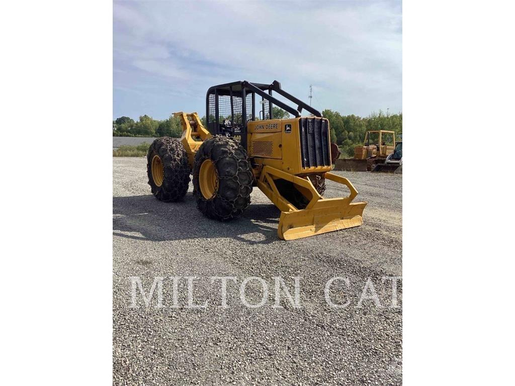 John Deere 640 スキッダー