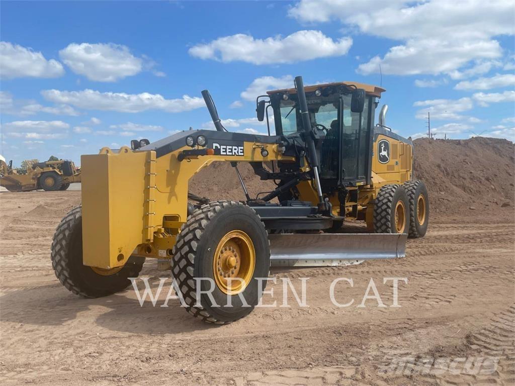 John Deere 670 モーターグレーダー