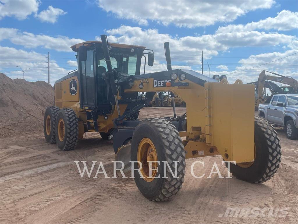 John Deere 670 モーターグレーダー