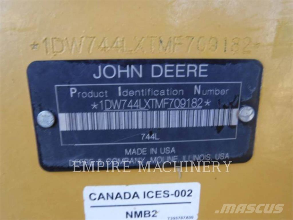 John Deere 744L ホイールローダー・タイヤショベル