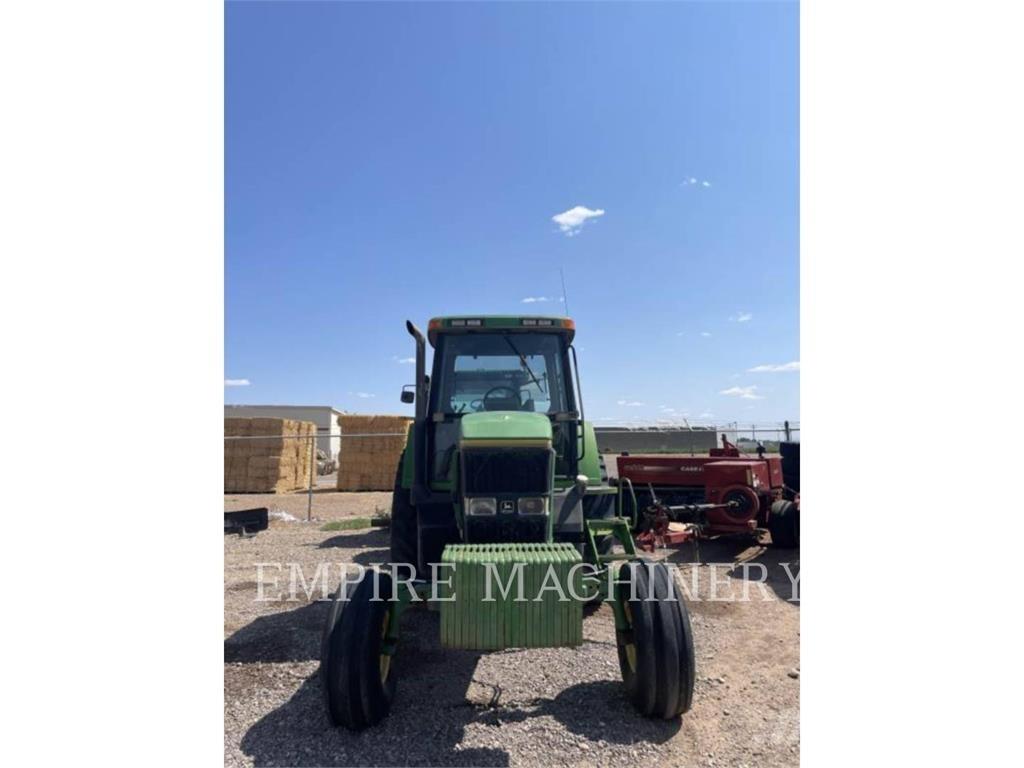 John Deere 7800 トラクター