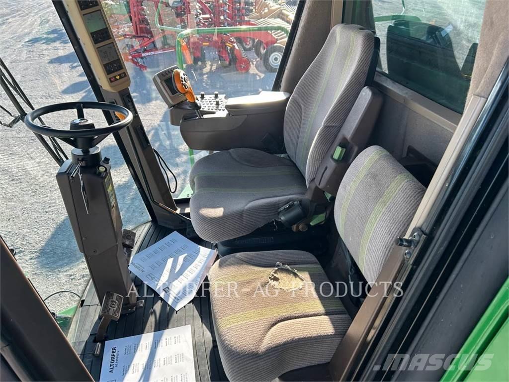 John Deere 9570 STS コンバイン