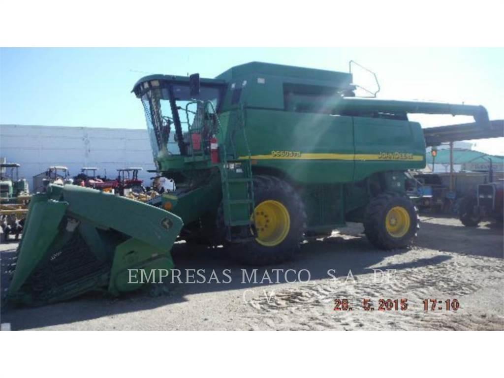John Deere 9660 STS コンバイン
