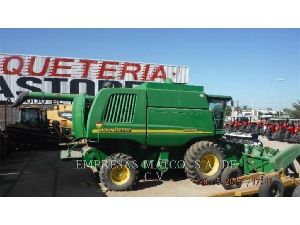 John Deere 9660 STS コンバイン