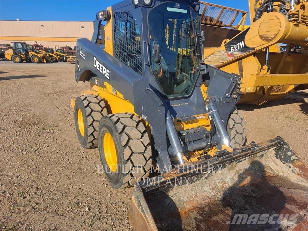 John Deere & CO. 332G スキッドステアローダー