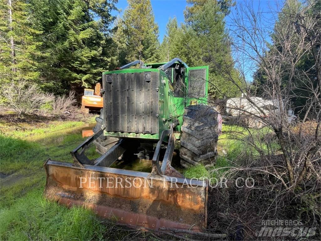 John Deere & CO. 648L スキッダー