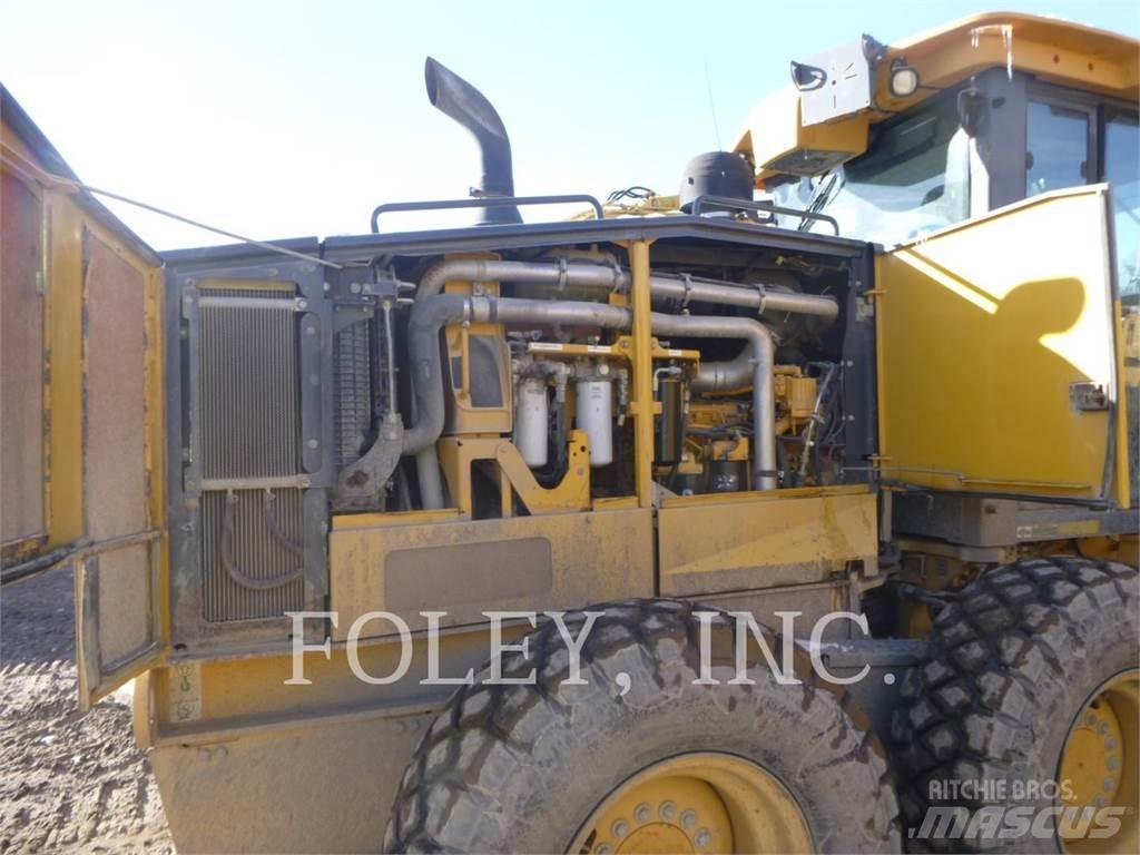 John Deere & CO. 672G モーターグレーダー