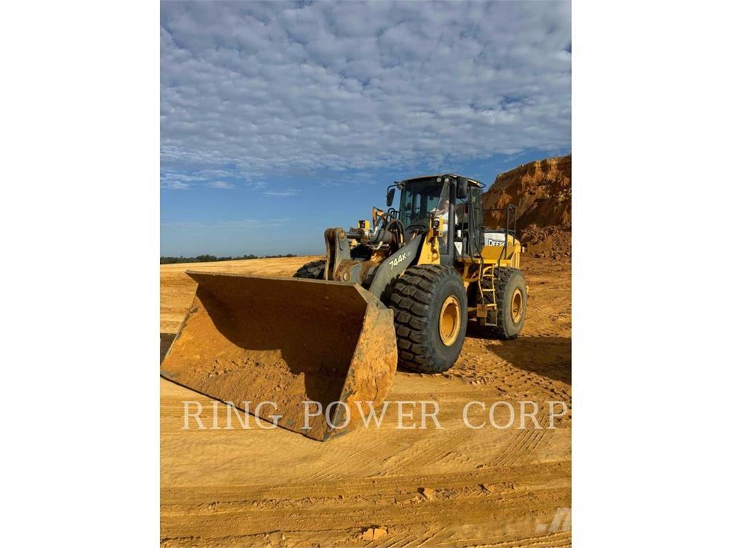 John Deere & CO. 744K ホイールローダー・タイヤショベル