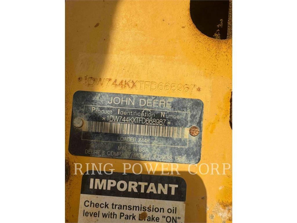 John Deere & CO. 744K ホイールローダー・タイヤショベル