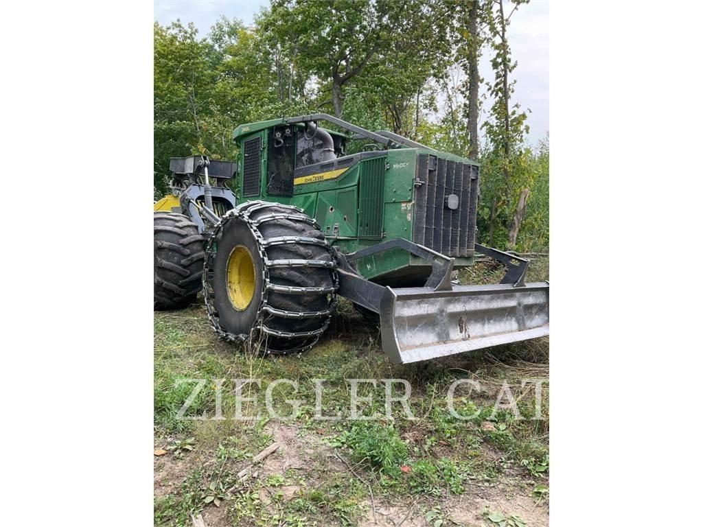 John Deere & CO. 748L 林業トラクター