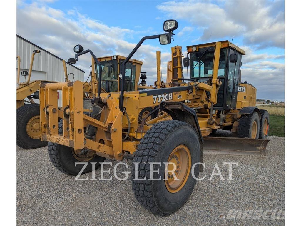 John Deere & CO. 772CH モーターグレーダー