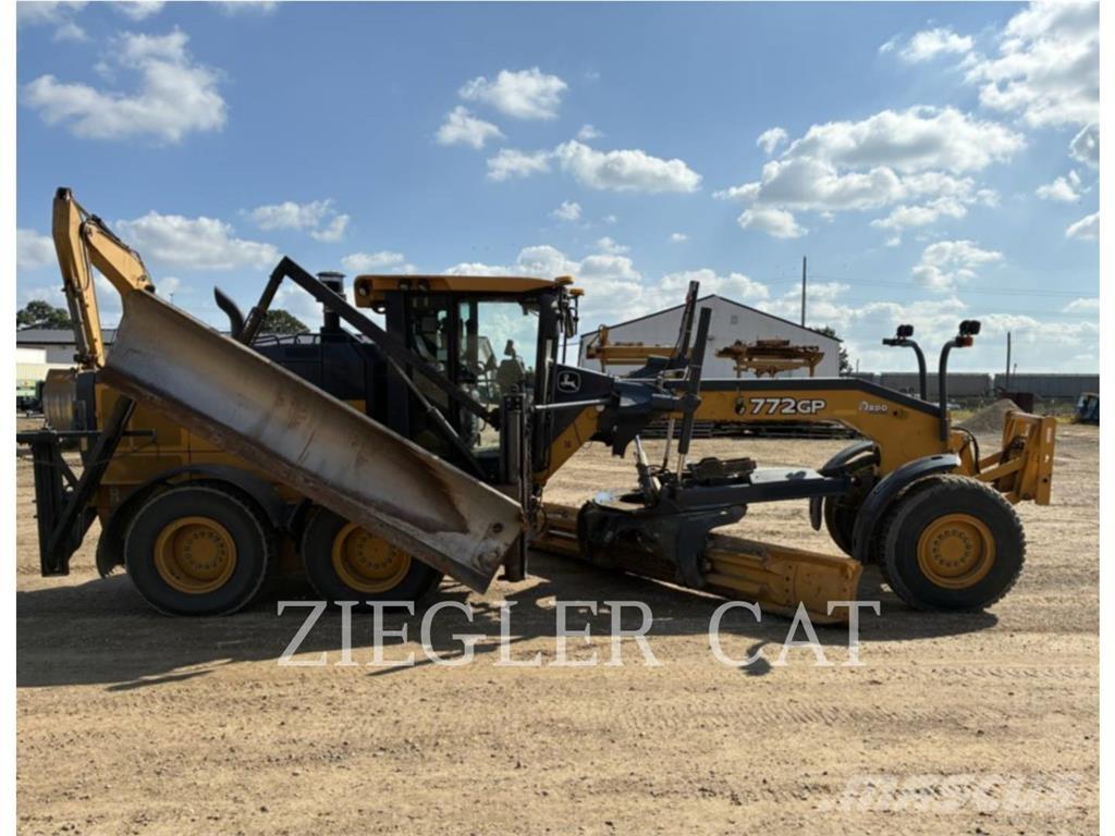 John Deere & CO. 772GP モーターグレーダー