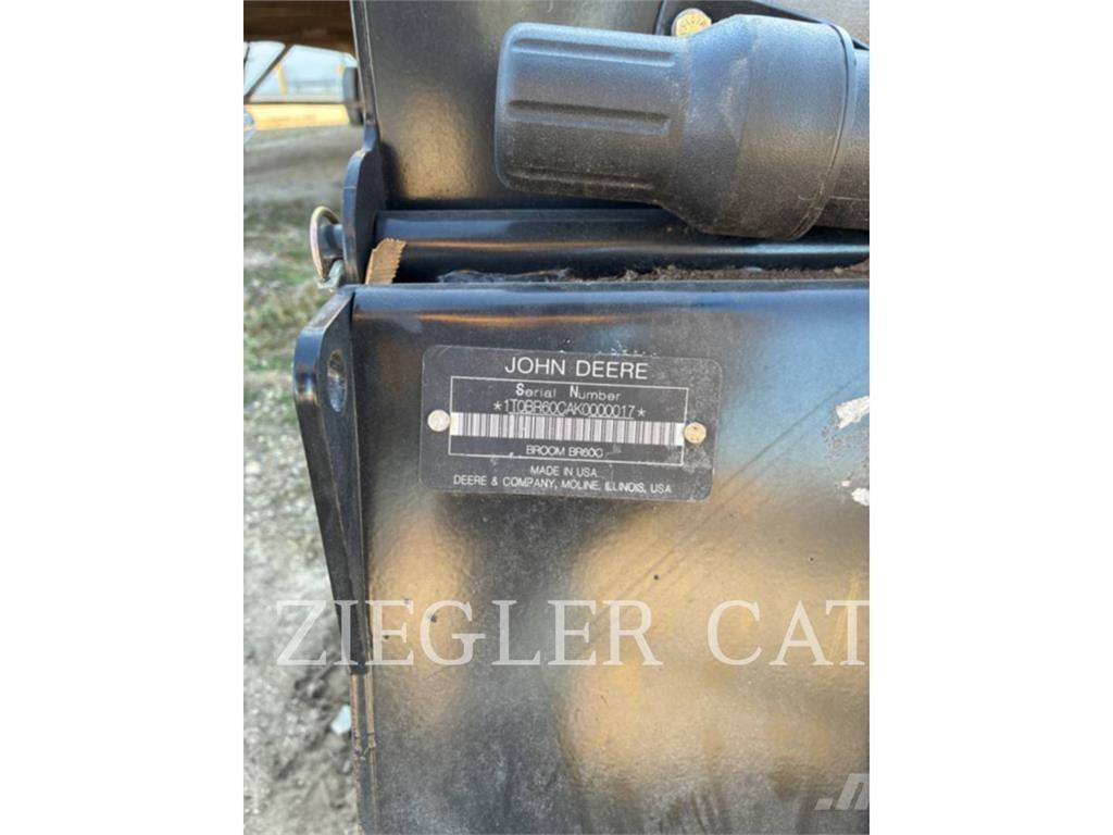 John Deere & CO. BR60C ブームリフト　屈伸型