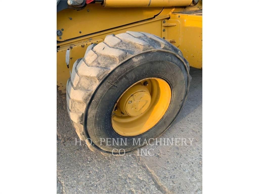 John Deere JD710D バックホーローダー