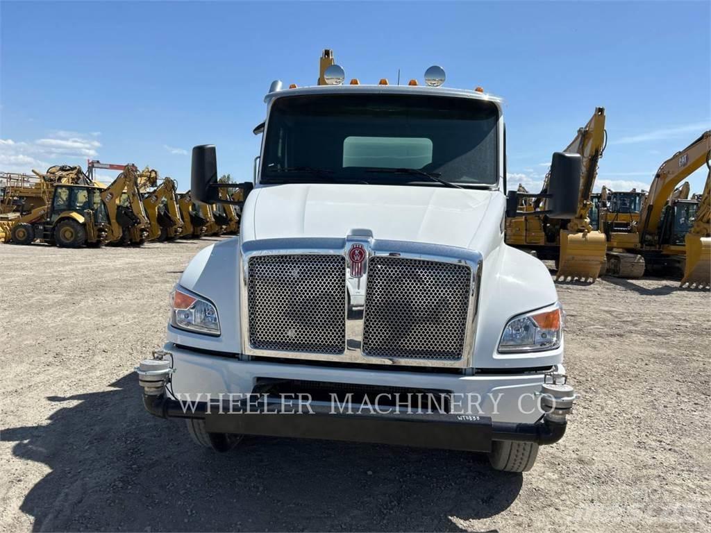 Kenworth WT4000 A タンカートラック
