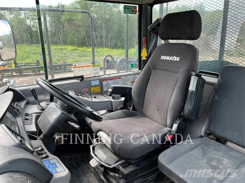 Komatsu CANADA HM300-3 アーティキュレート式ダンプトラック