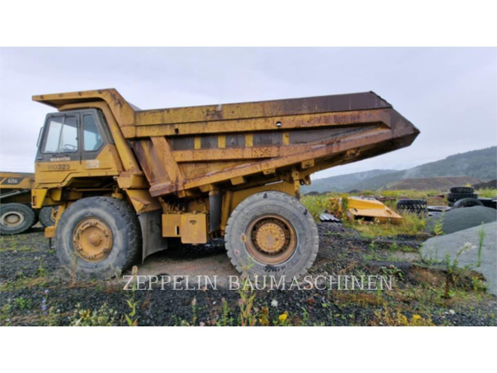 Komatsu HD325-6 アーティキュレート式ダンプトラック