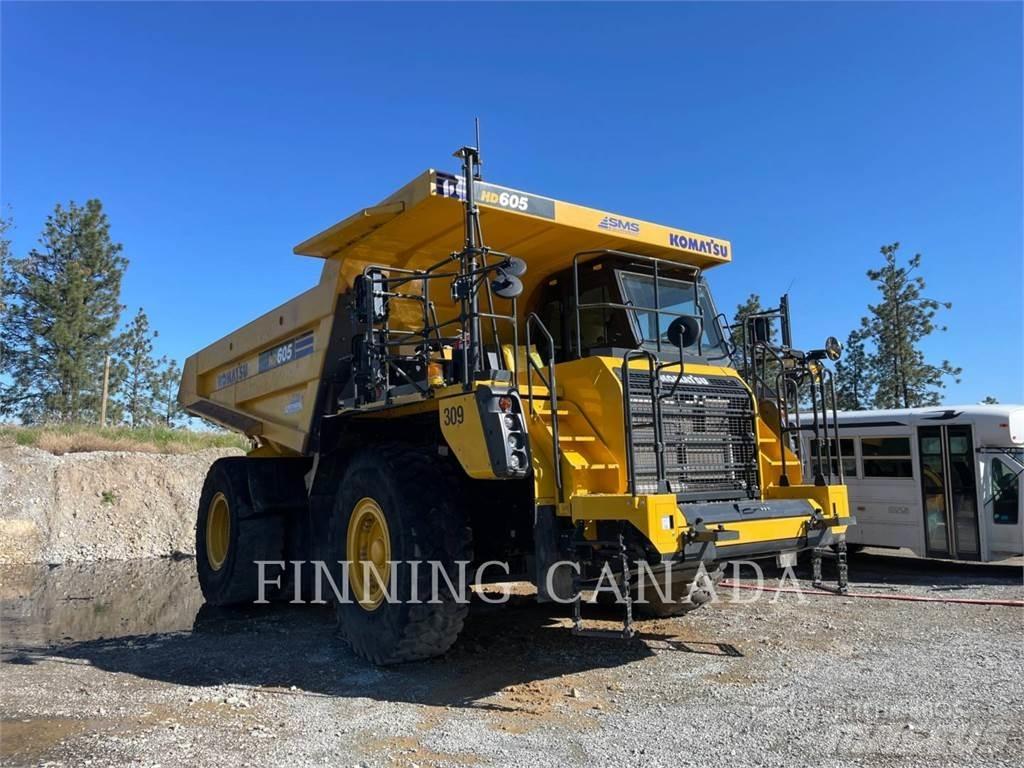 Komatsu HD605-8 アーティキュレート式ダンプトラック