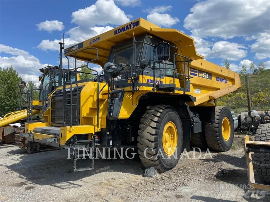 Komatsu HD605-8 アーティキュレート式ダンプトラック