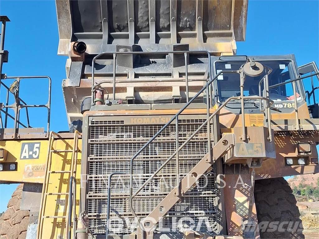 Komatsu HD785-7 アーティキュレート式ダンプトラック