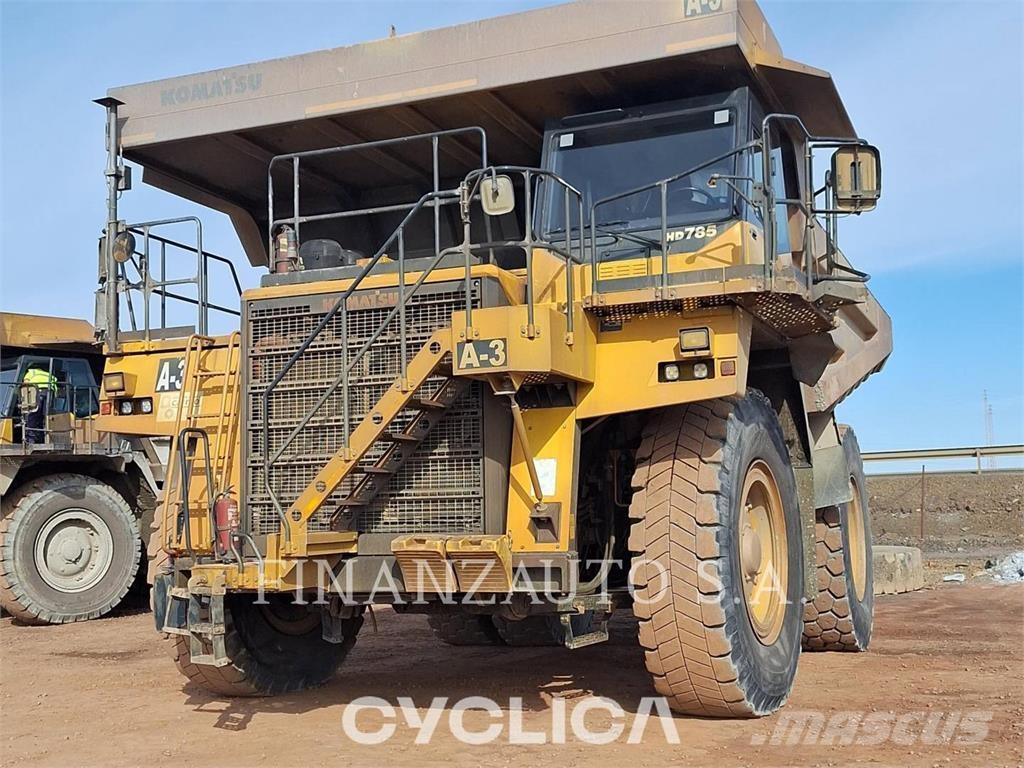 Komatsu HD785-7 アーティキュレート式ダンプトラック