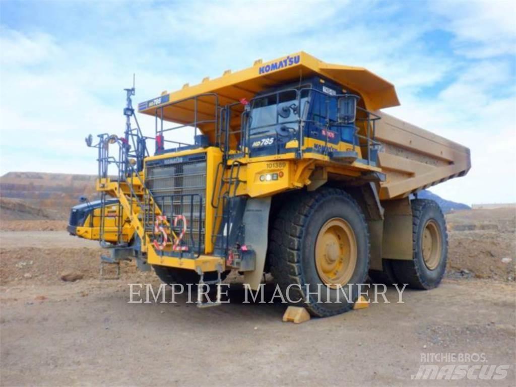 Komatsu HD785-8 アーティキュレート式ダンプトラック