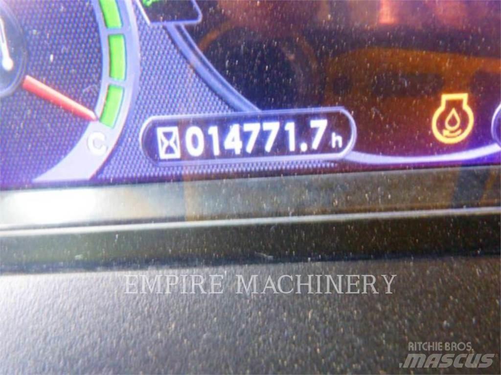 Komatsu HD785-8 アーティキュレート式ダンプトラック