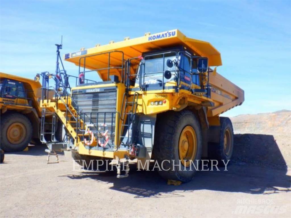 Komatsu HD785-8 アーティキュレート式ダンプトラック