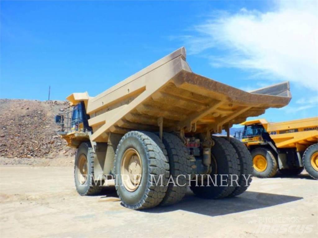 Komatsu HD785-8 アーティキュレート式ダンプトラック