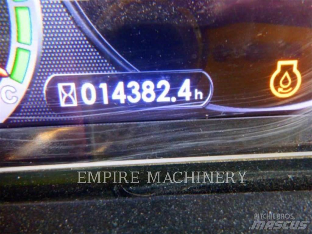 Komatsu HD785-8 アーティキュレート式ダンプトラック