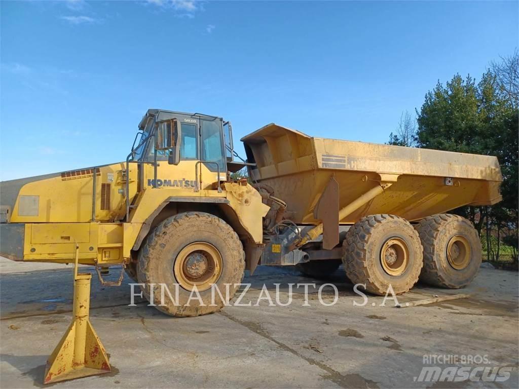 Komatsu HM400-2 アーティキュレート式ダンプトラック