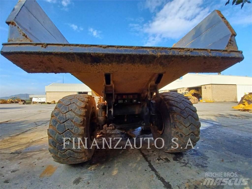 Komatsu HM400-2 アーティキュレート式ダンプトラック