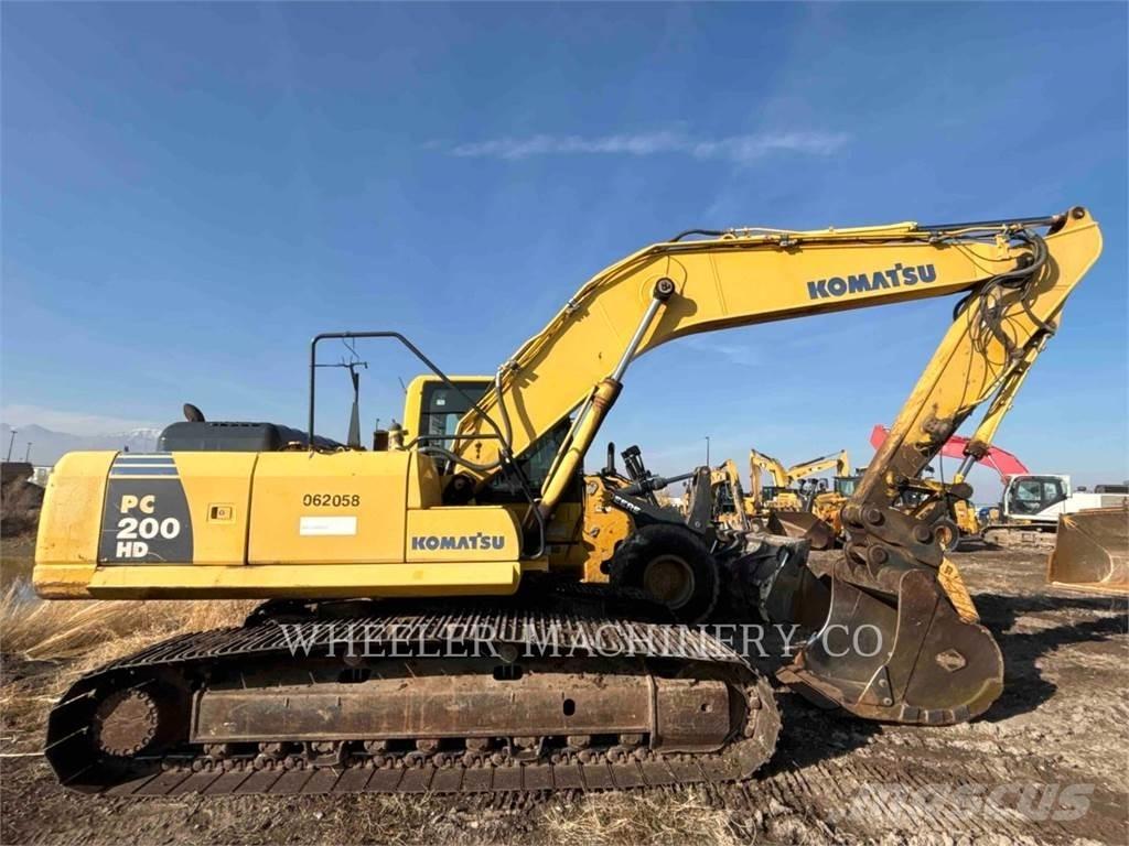 Komatsu PC200-8 大型油圧ショベル12t以上（パワーショベル・ユンボ）