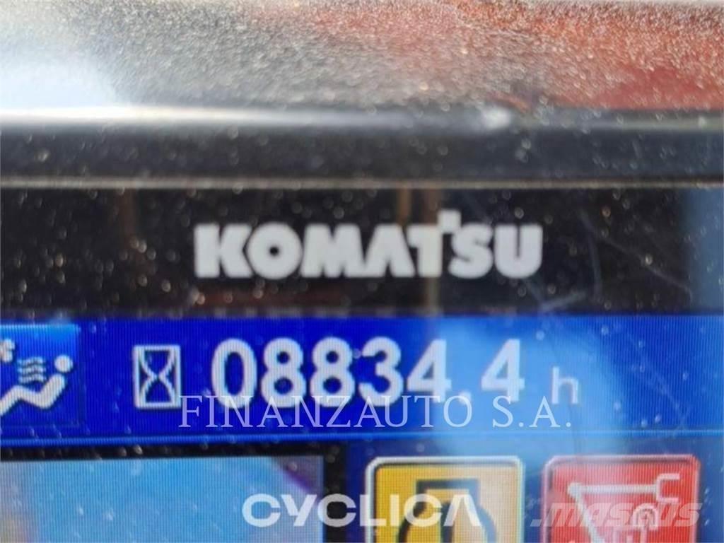 Komatsu PC210 大型油圧ショベル12t以上（パワーショベル・ユンボ）
